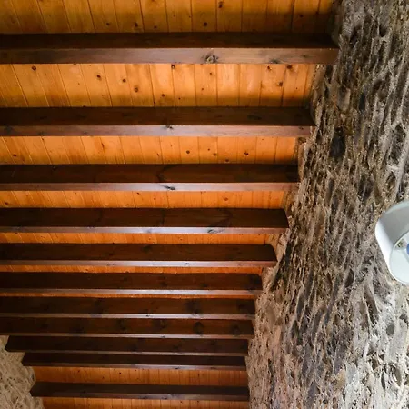 Undués De Lerda Hostal